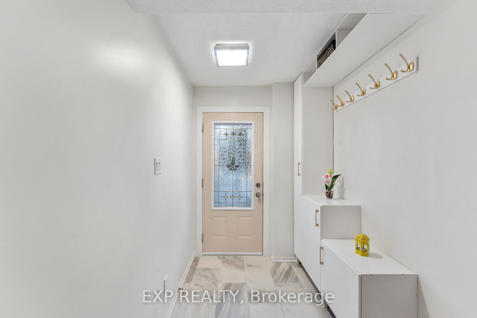 Photo 2 of 143 Woodgate Way, Ottawa, Barrhaven - Longfields — HOMEH