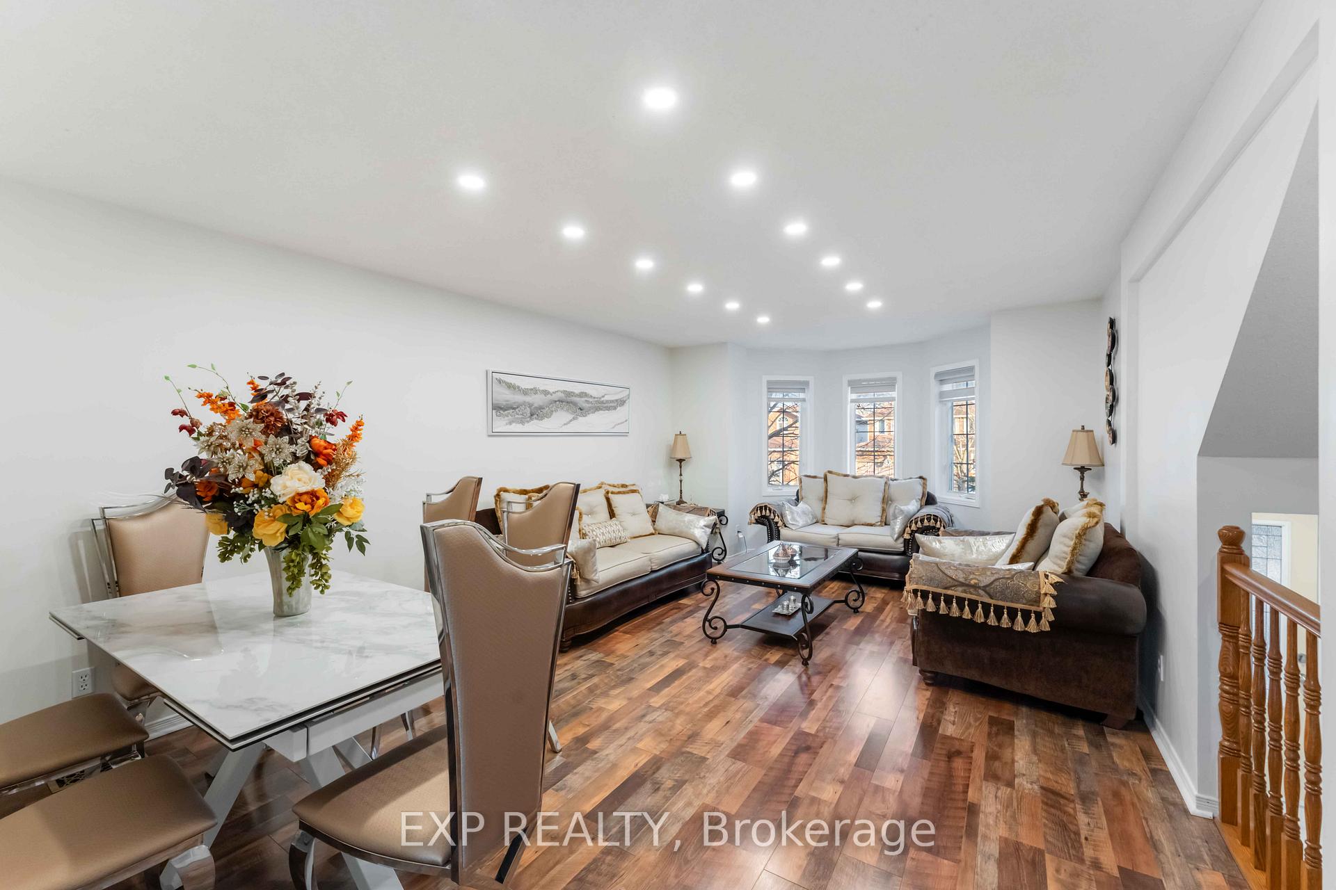 Photo 4 of 143 Woodgate Way, Ottawa, Barrhaven - Longfields — HOMEH