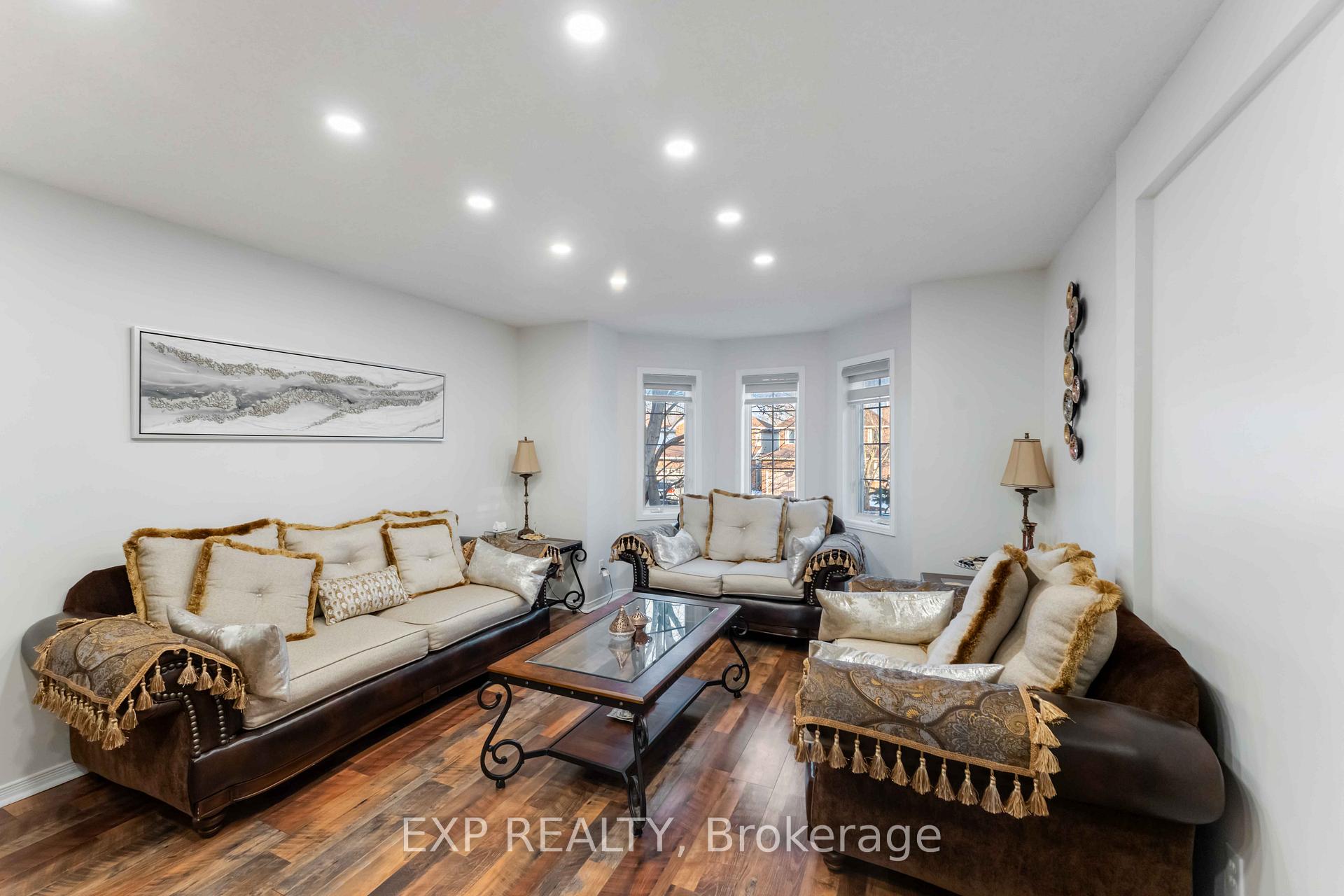 Photo 5 of 143 Woodgate Way, Ottawa, Barrhaven - Longfields — HOMEH