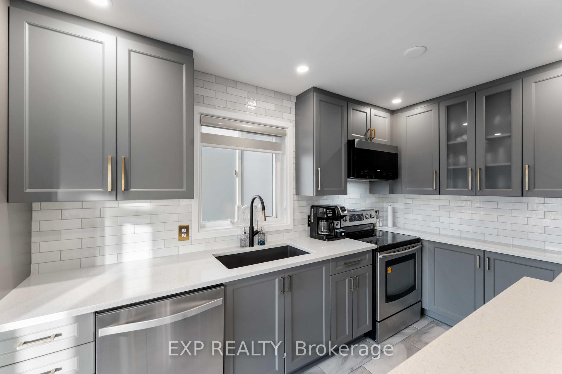 Photo 10 of 143 Woodgate Way, Ottawa, Barrhaven - Longfields — HOMEH