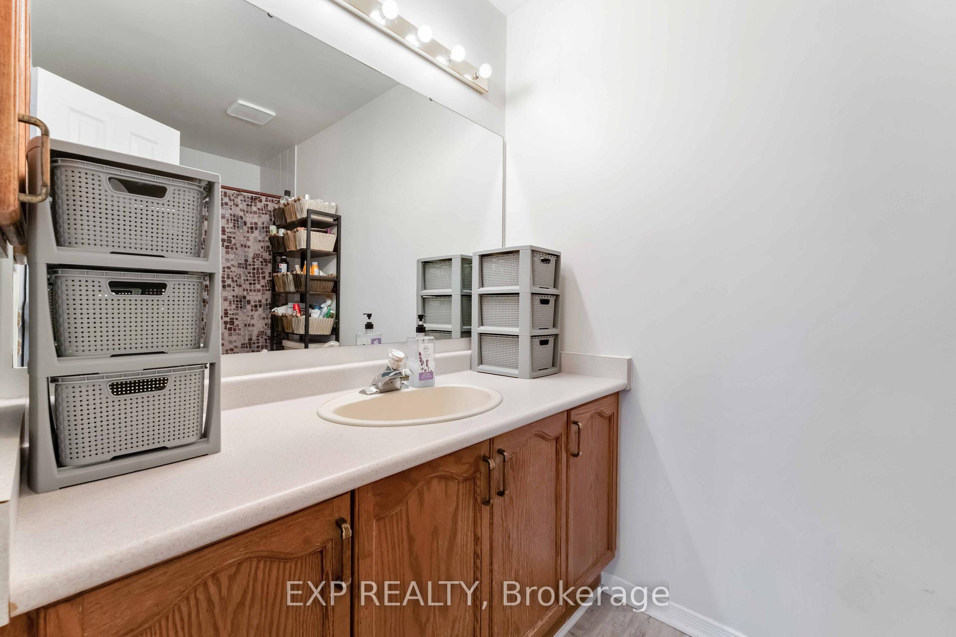 Photo 15 of 143 Woodgate Way, Ottawa, Barrhaven - Longfields — HOMEH