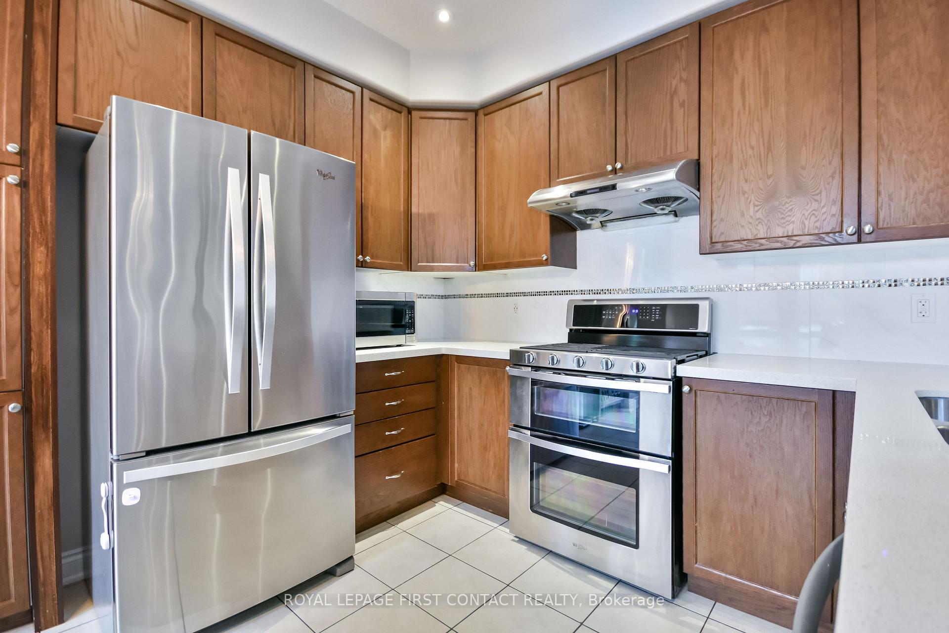 Photo 12 of 40 Booth Lane, Barrie, Painswick South — HOMEH