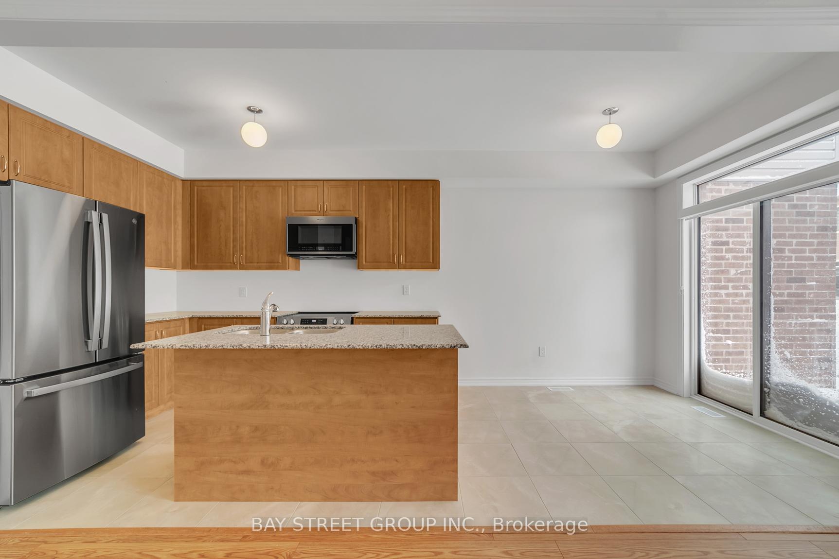 Photo 14 of 10 Prudhoe Terrace, Barrie, Rural Barrie Southeast — HOMEH