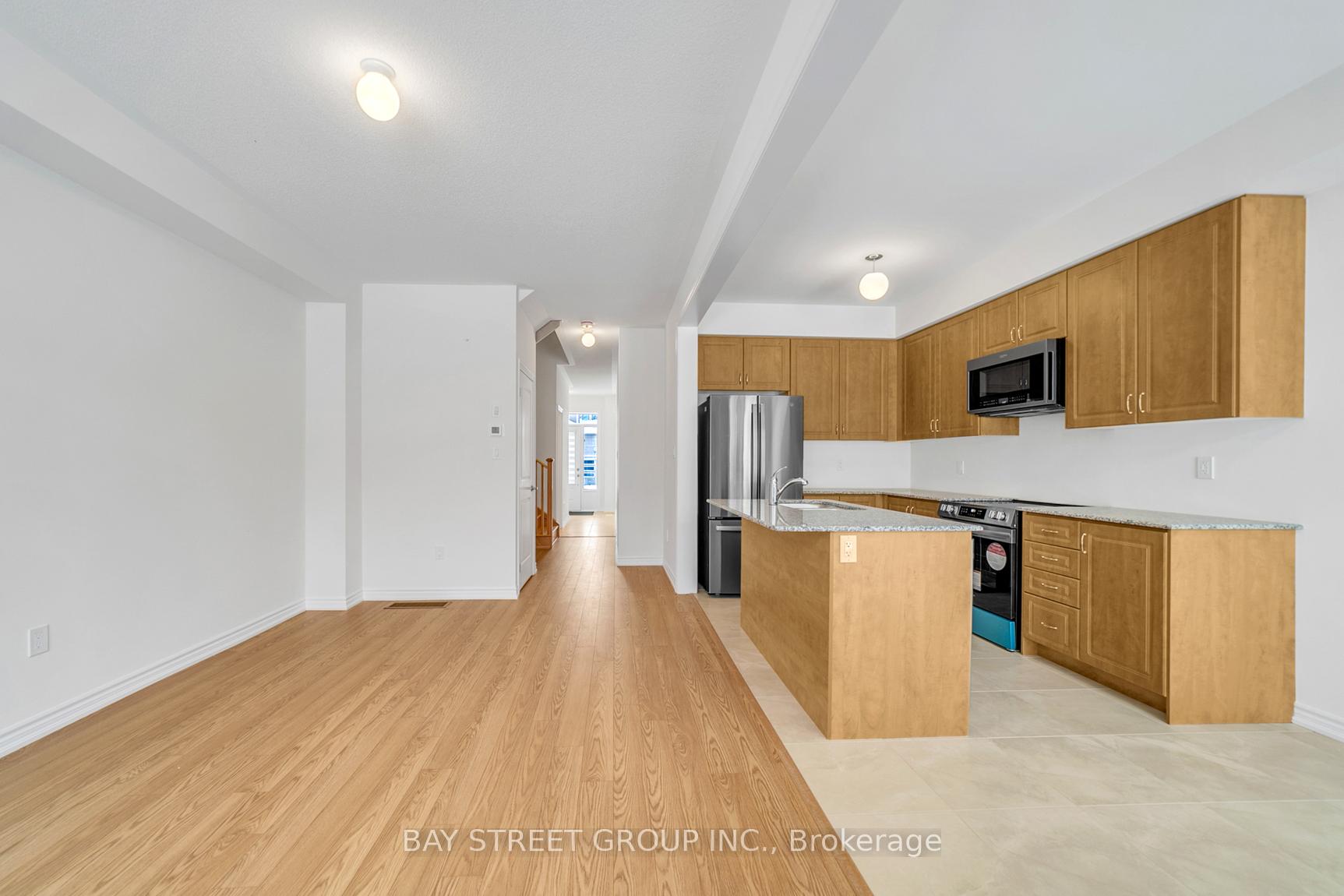 Photo 16 of 10 Prudhoe Terrace, Barrie, Rural Barrie Southeast — HOMEH
