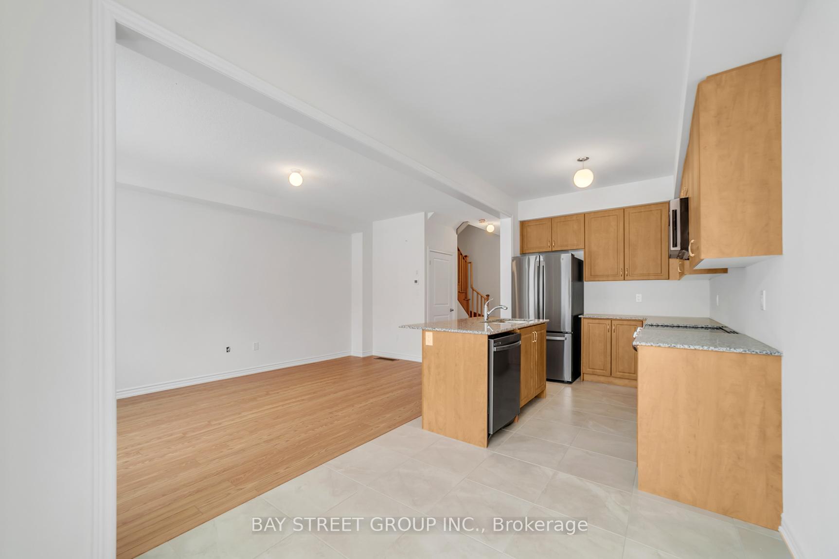 Photo 21 of 10 Prudhoe Terrace, Barrie, Rural Barrie Southeast — HOMEH