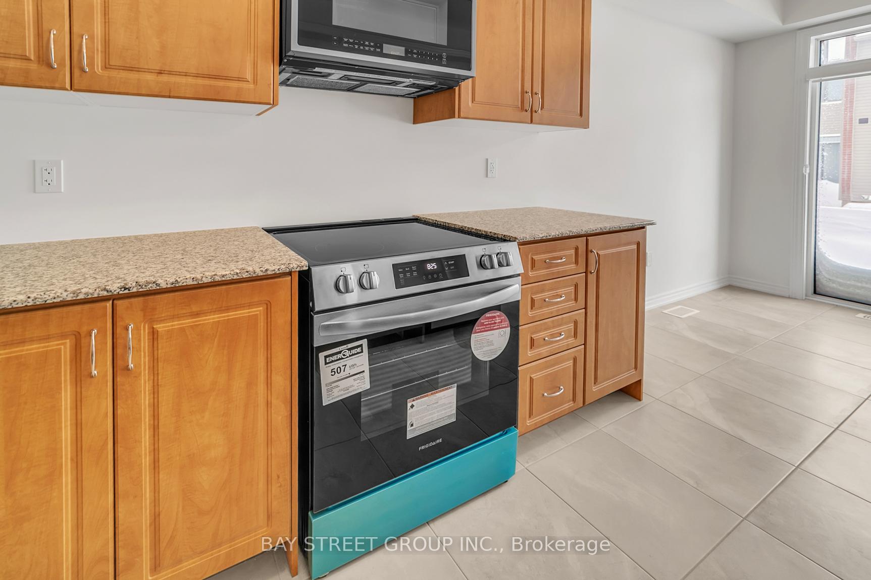 Photo 25 of 10 Prudhoe Terrace, Barrie, Rural Barrie Southeast — HOMEH
