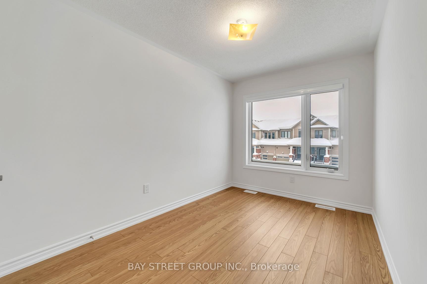 Photo 27 of 10 Prudhoe Terrace, Barrie, Rural Barrie Southeast — HOMEH