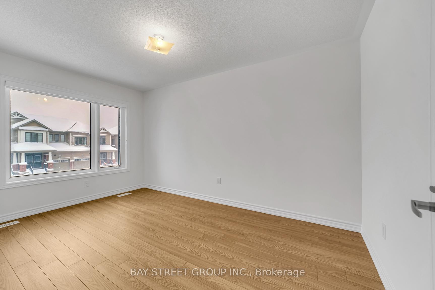 Photo 29 of 10 Prudhoe Terrace, Barrie, Rural Barrie Southeast — HOMEH