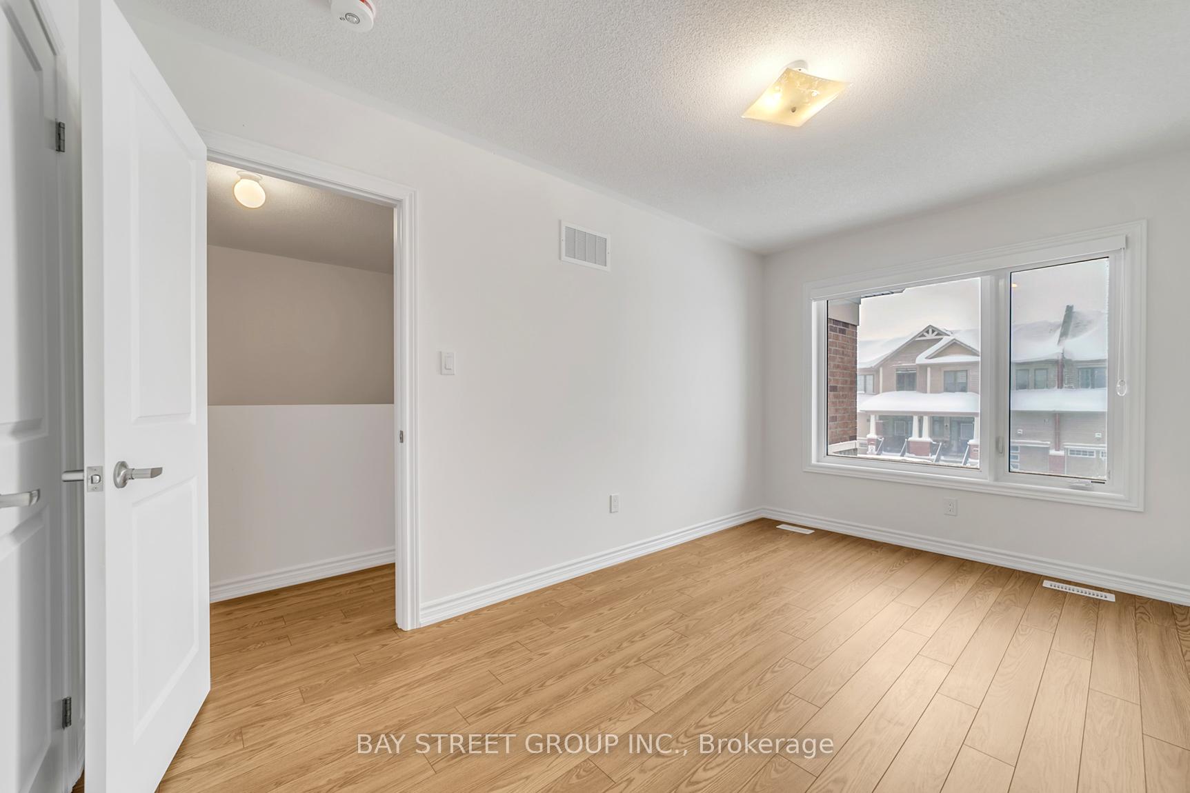 Photo 30 of 10 Prudhoe Terrace, Barrie, Rural Barrie Southeast — HOMEH