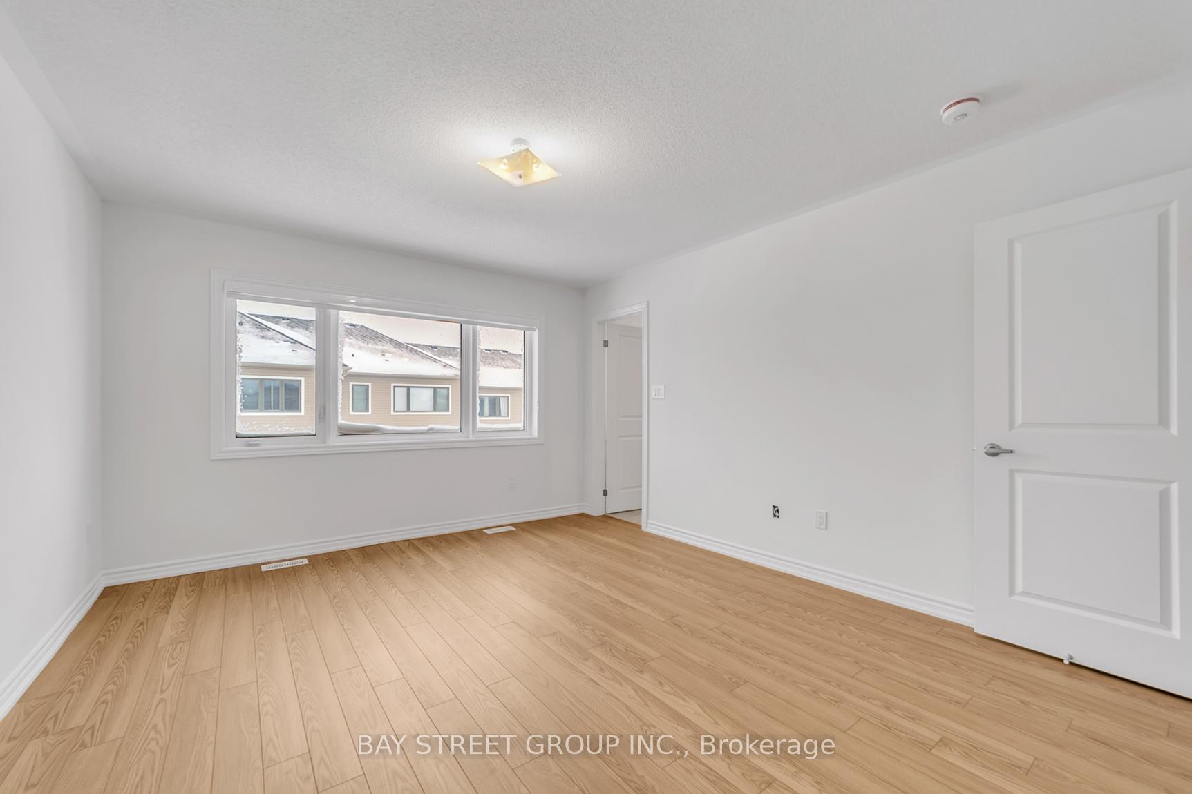 Photo 34 of 10 Prudhoe Terrace, Barrie, Rural Barrie Southeast — HOMEH