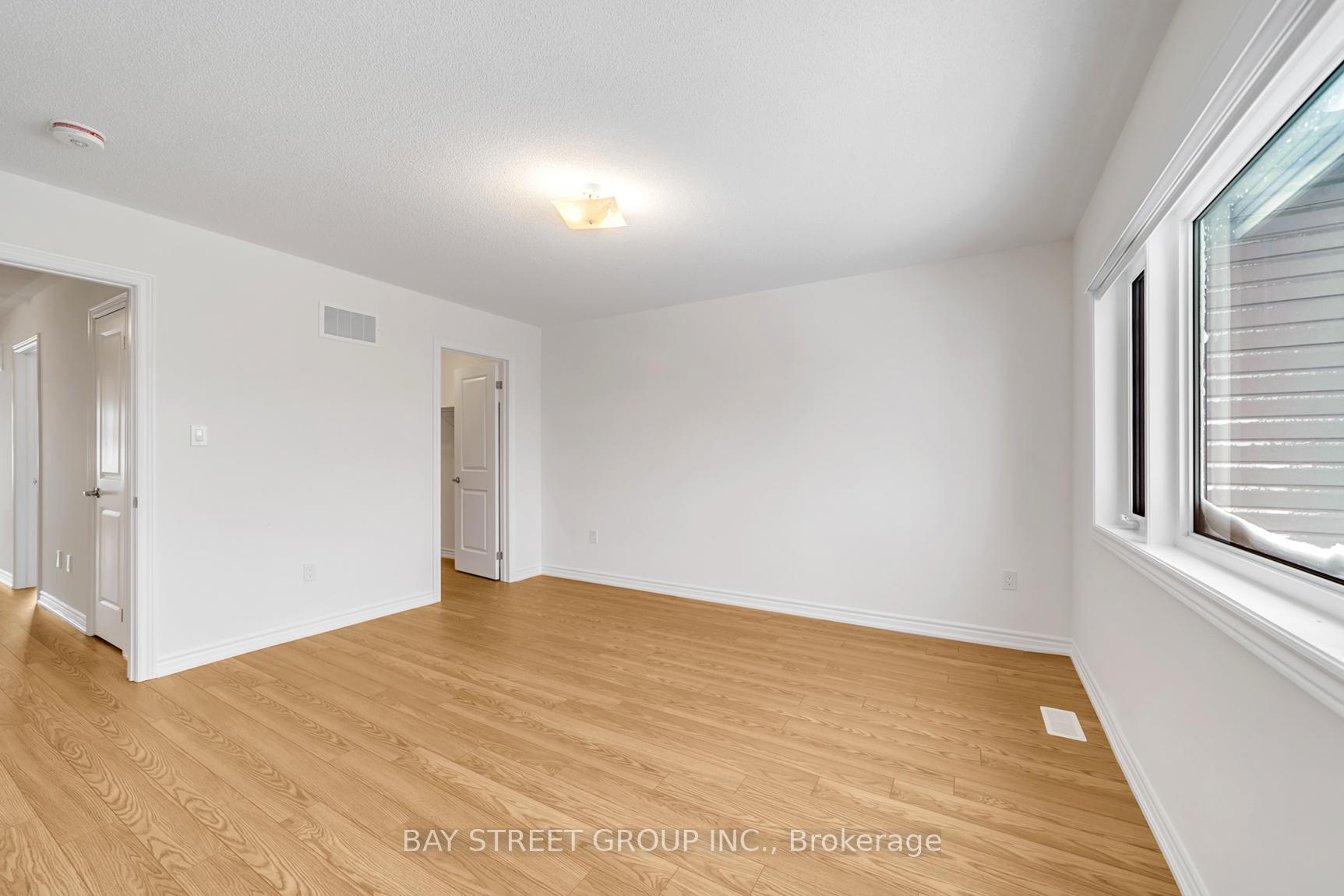 Photo 37 of 10 Prudhoe Terrace, Barrie, Rural Barrie Southeast — HOMEH