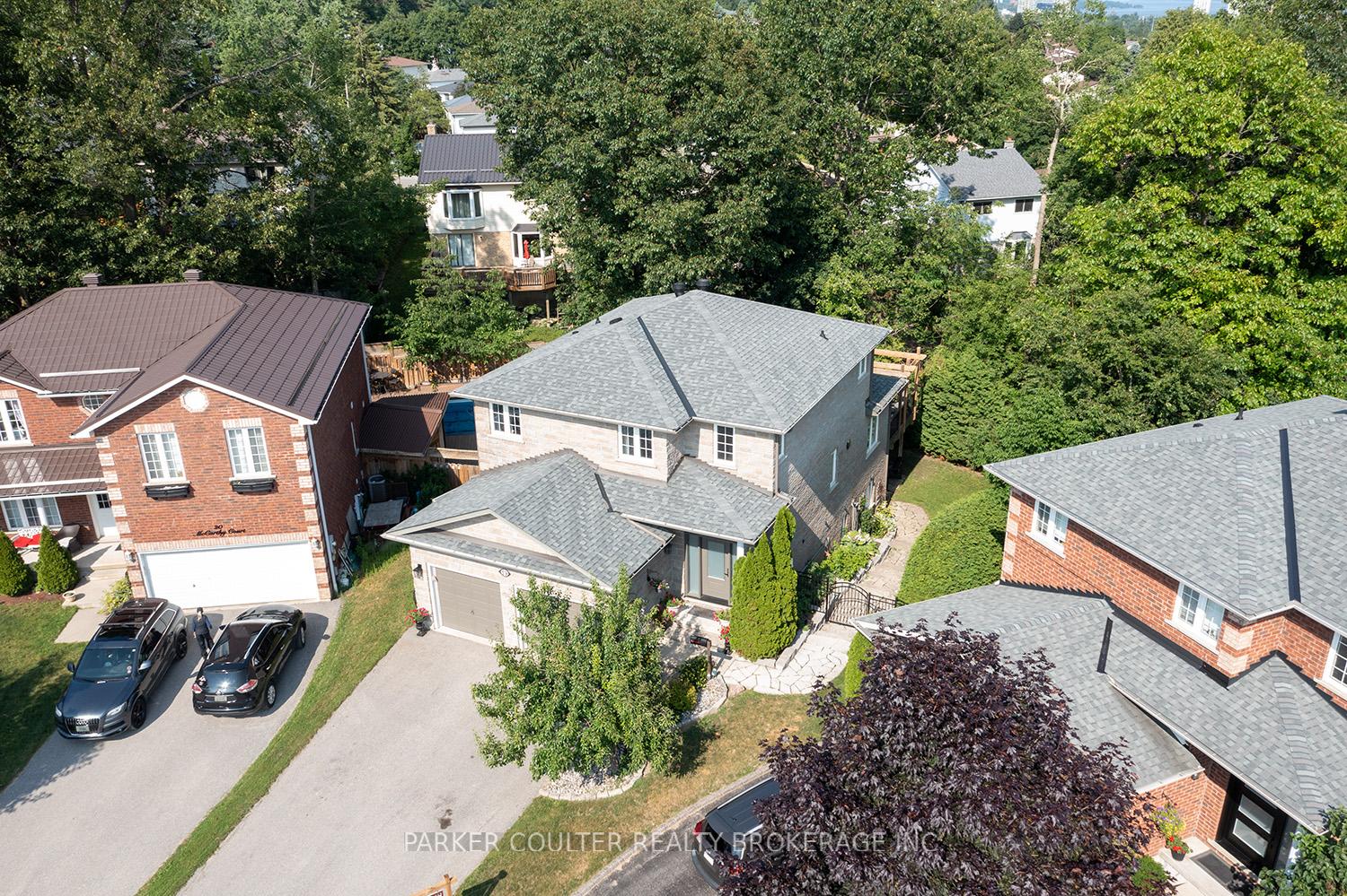 Photo 21 of 19 Mccarthy Court, Barrie, Letitia Heights — HOMEH