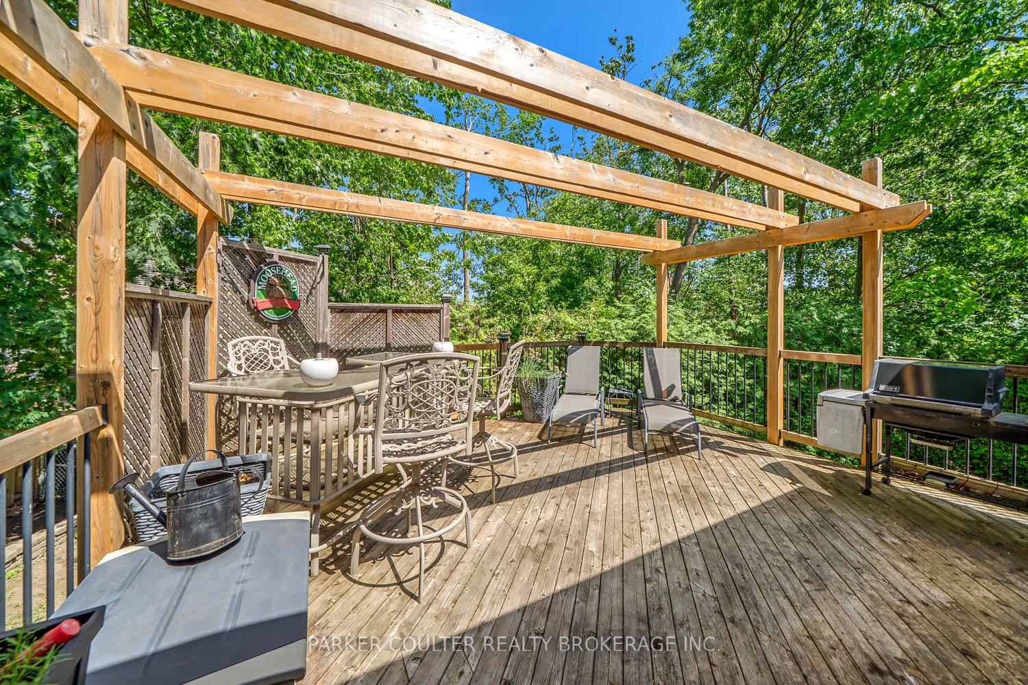 Photo 39 of 19 Mccarthy Court, Barrie, Letitia Heights — HOMEH