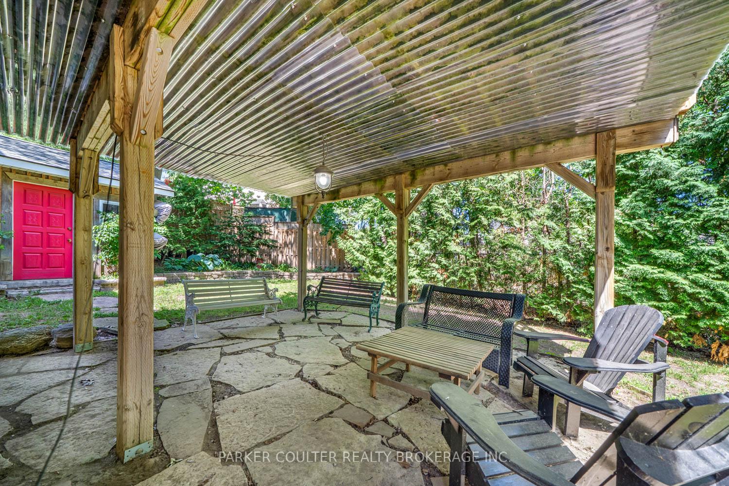 Photo 40 of 19 Mccarthy Court, Barrie, Letitia Heights — HOMEH