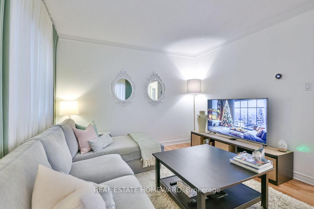 Photo 7 of 91 Browning Trail, Barrie, Letitia Heights — HOMEH