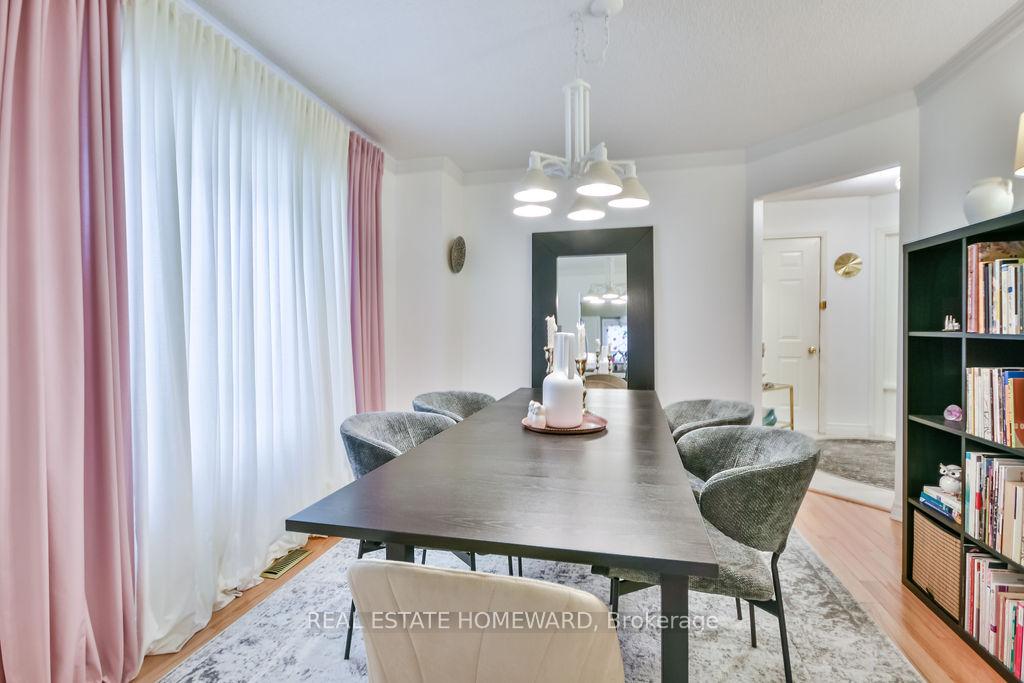 Photo 10 of 91 Browning Trail, Barrie, Letitia Heights — HOMEH