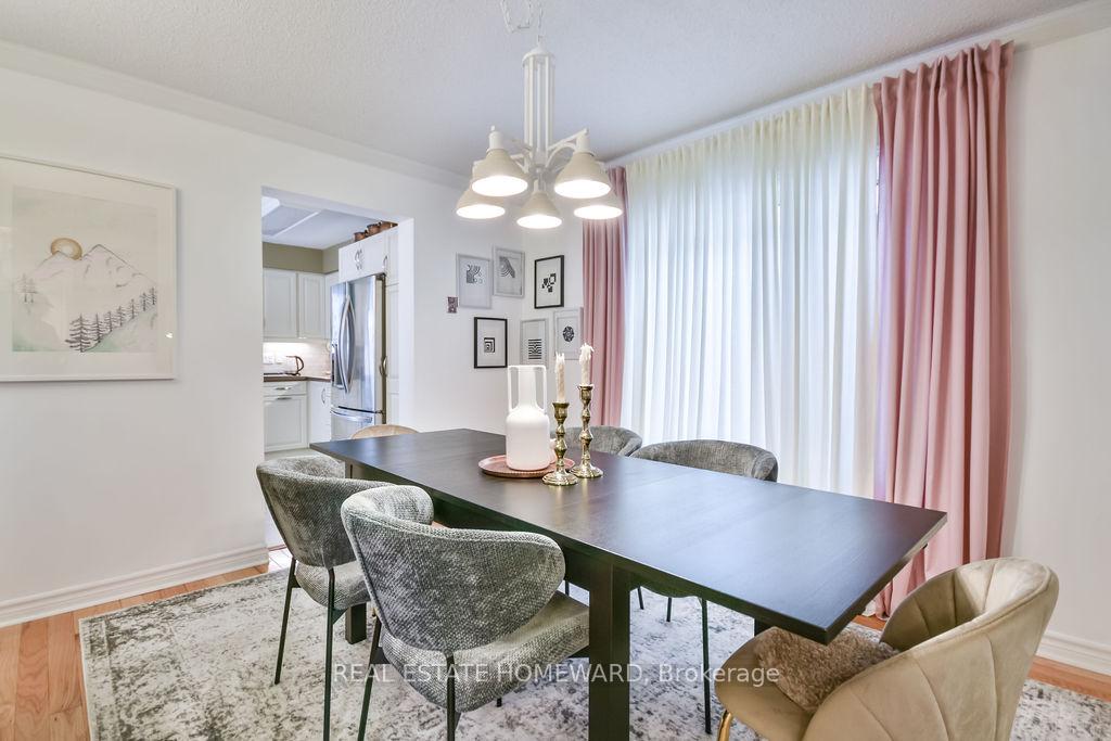 Photo 11 of 91 Browning Trail, Barrie, Letitia Heights — HOMEH