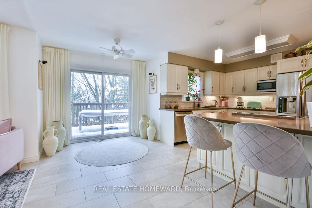 Photo 20 of 91 Browning Trail, Barrie, Letitia Heights — HOMEH