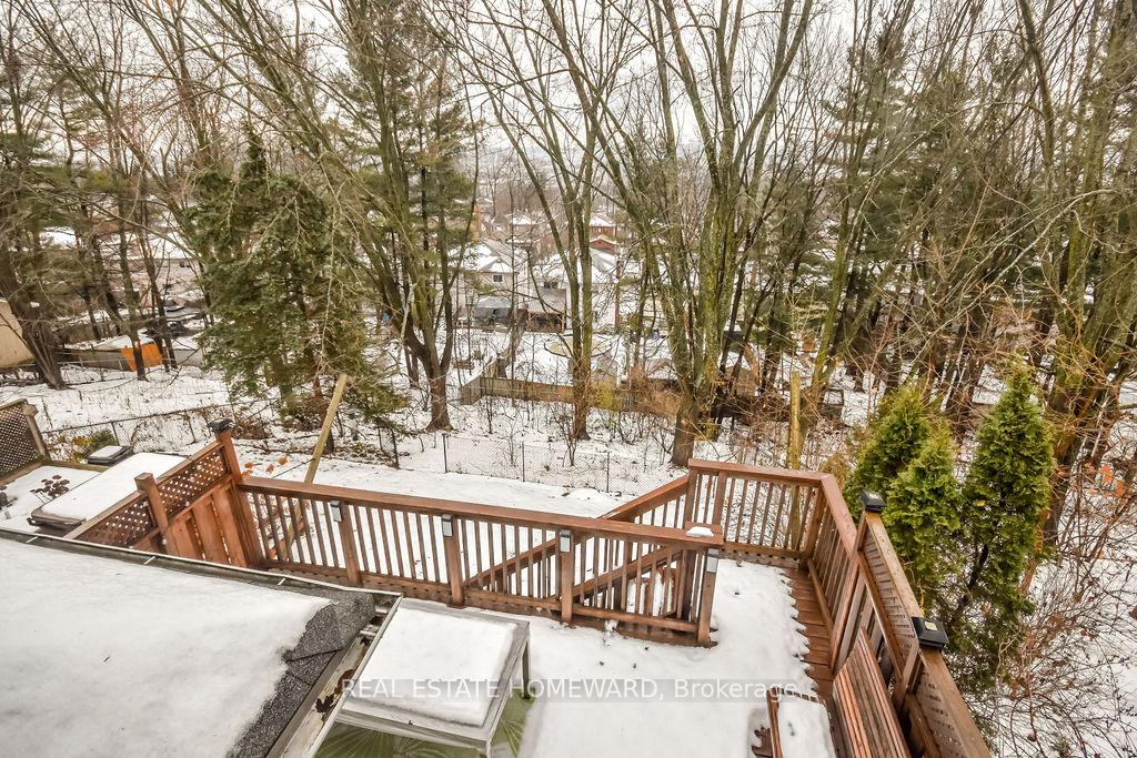 Photo 23 of 91 Browning Trail, Barrie, Letitia Heights — HOMEH