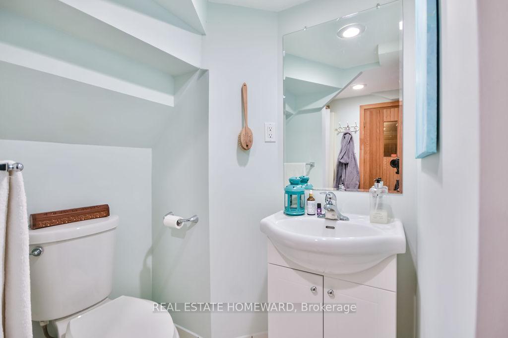 Photo 34 of 91 Browning Trail, Barrie, Letitia Heights — HOMEH