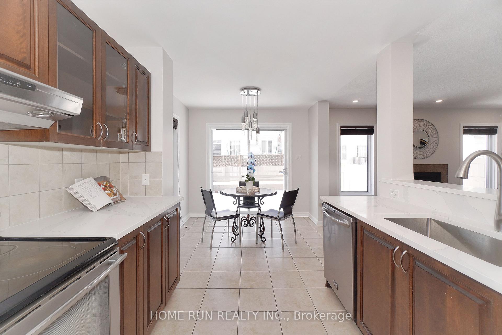 Photo 12 of 612 Paul Metivier Drive, Ottawa, Barrhaven - Strandherd — HOMEH