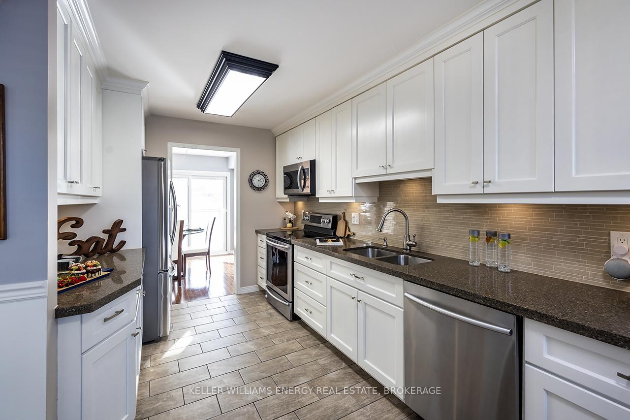 Photo 9 of 71 Short Crescent, Clarington, Courtice — HOMEH