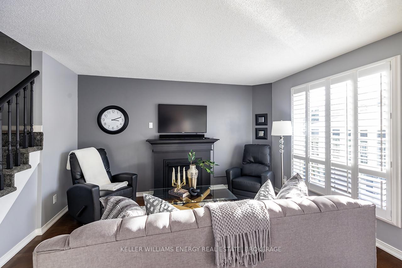 Photo 17 of 71 Short Crescent, Clarington, Courtice — HOMEH