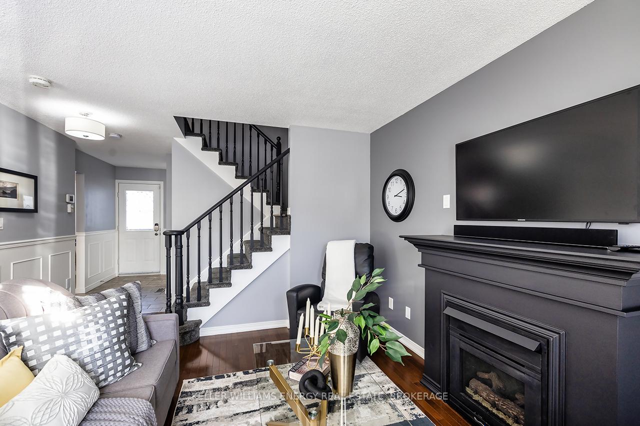Photo 18 of 71 Short Crescent, Clarington, Courtice — HOMEH