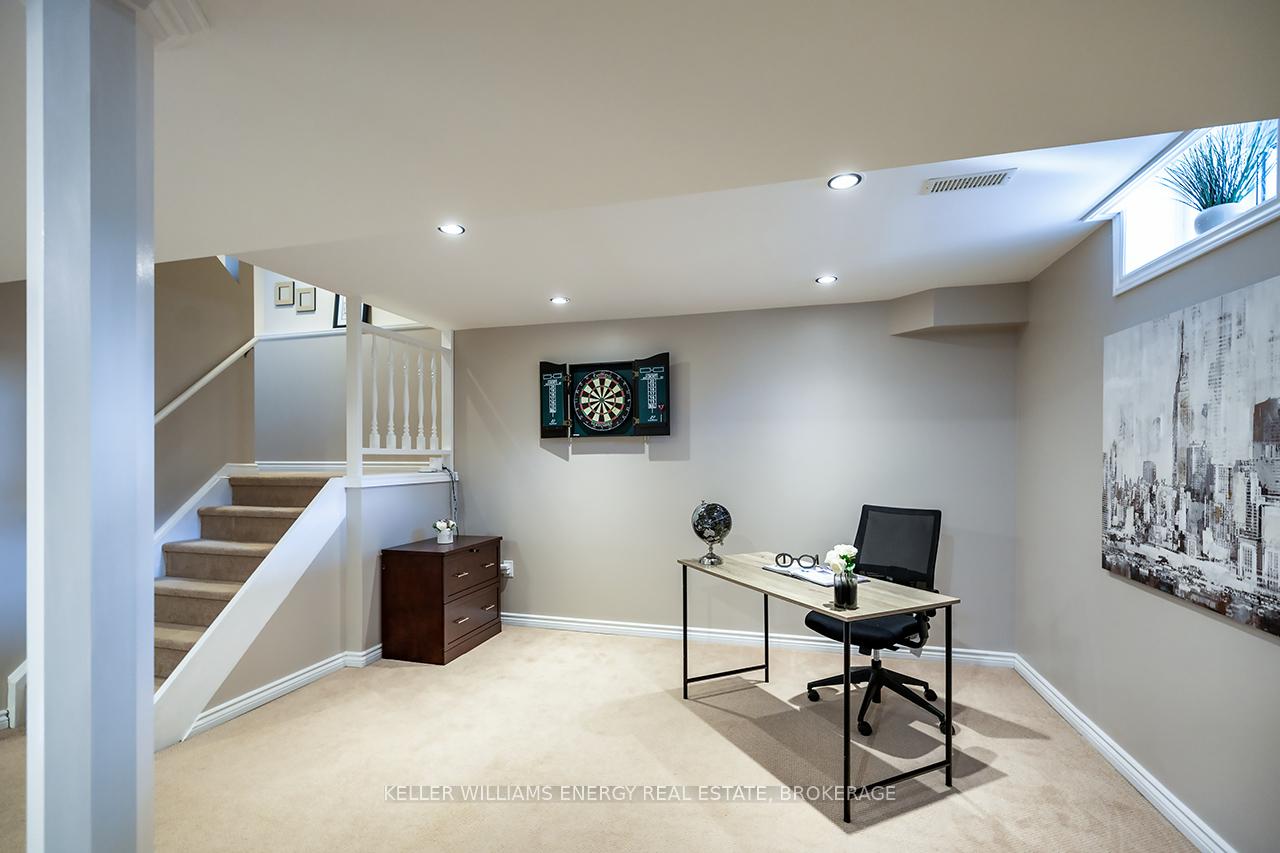 Photo 31 of 71 Short Crescent, Clarington, Courtice — HOMEH