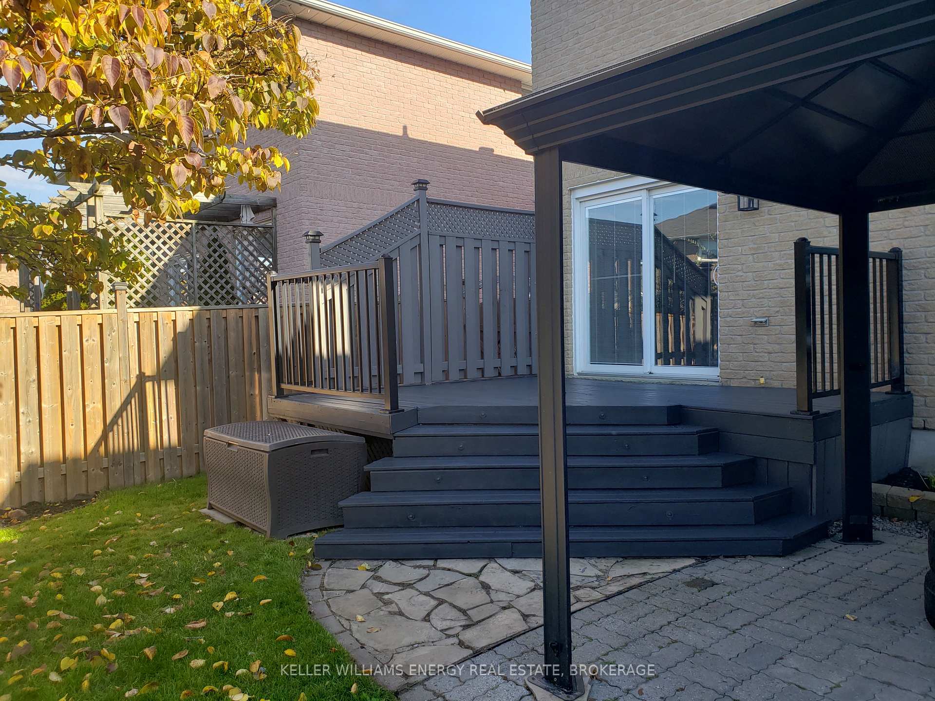 Photo 35 of 71 Short Crescent, Clarington, Courtice — HOMEH