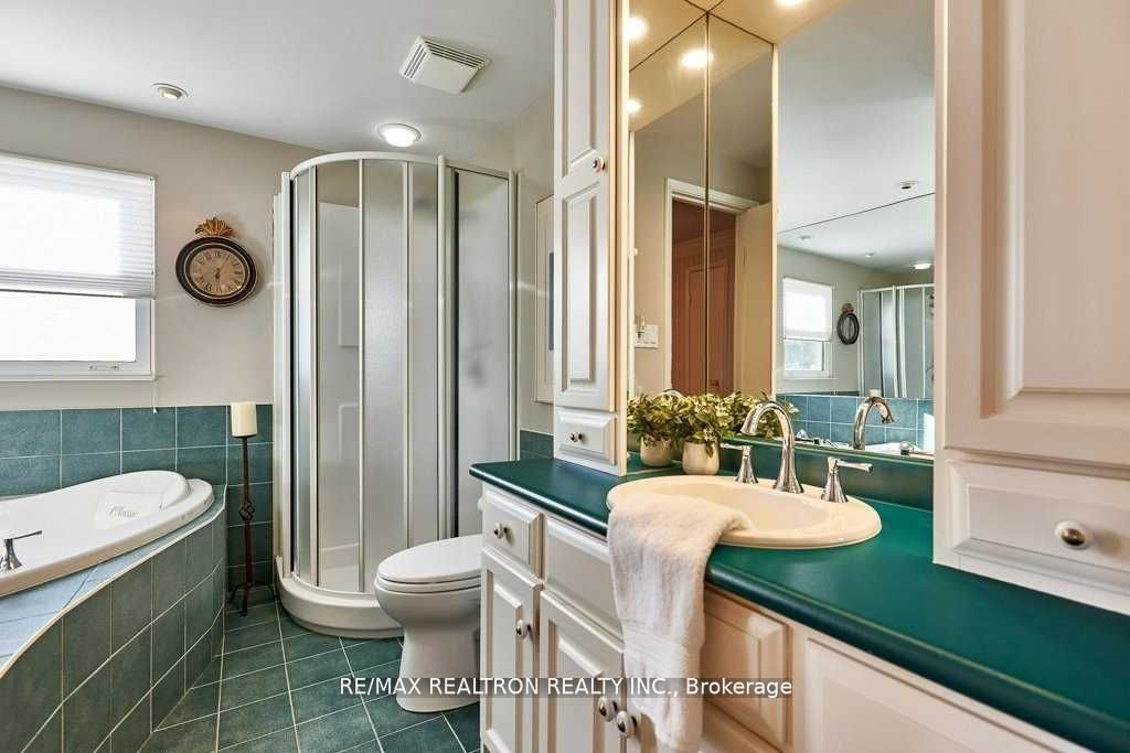 Photo 22 of Unit Upper, 986 Southgate Drive, Oshawa, Donevan — HOMEH