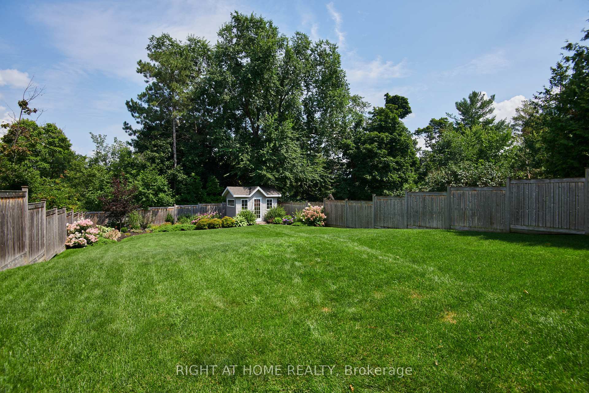 Photo 2 of 55 Aylen Avenue, Ottawa, Woodroffe — HOMEH