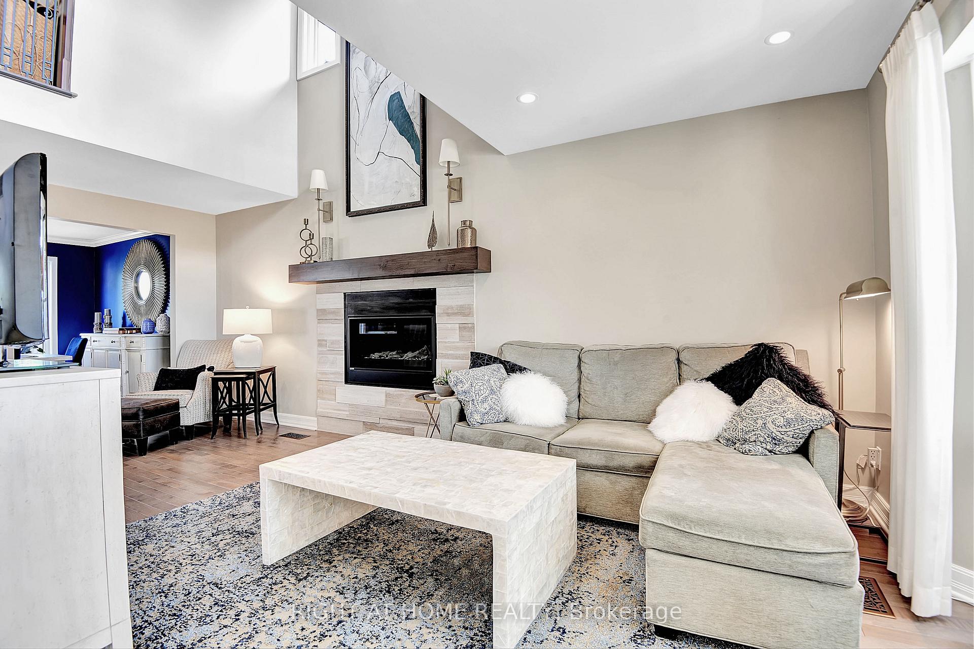 Photo 4 of 55 Aylen Avenue, Ottawa, Woodroffe — HOMEH