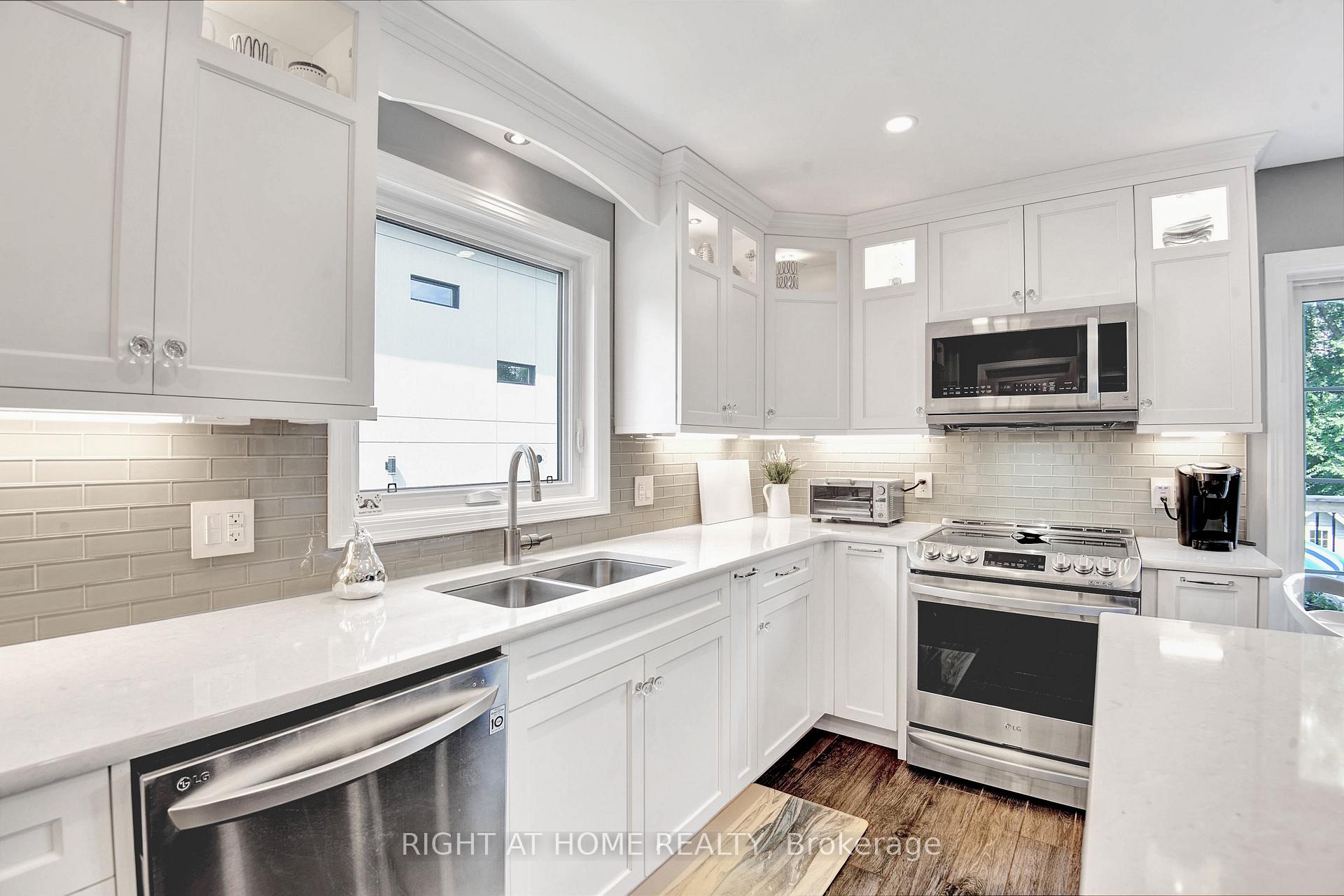 Photo 8 of 55 Aylen Avenue, Ottawa, Woodroffe — HOMEH