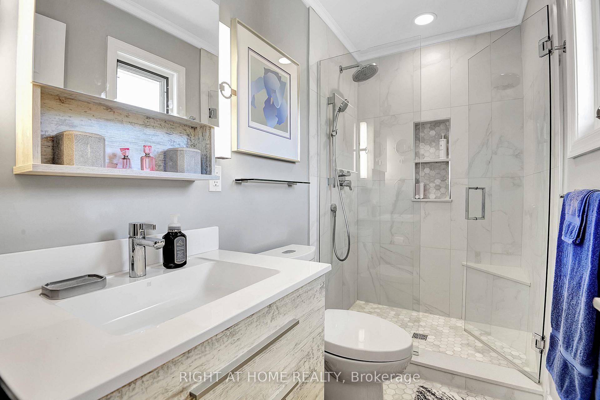 Photo 18 of 55 Aylen Avenue, Ottawa, Woodroffe — HOMEH