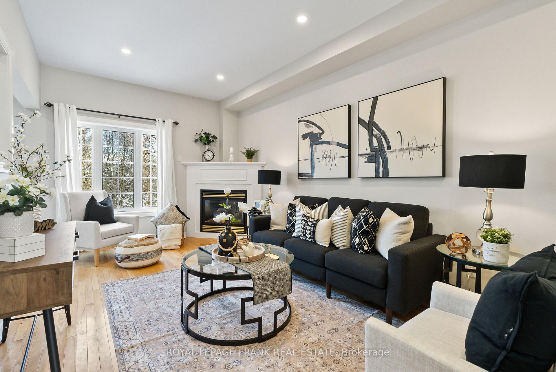 Photo 6 of 3 Taft Place, Clarington, Bowmanville — HOMEH