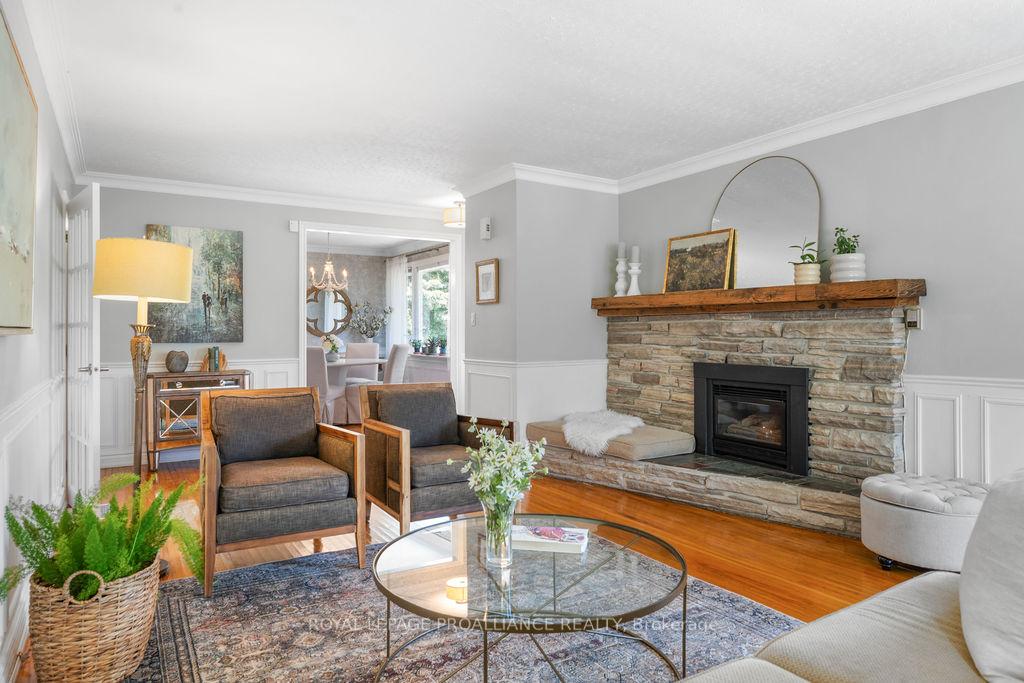 Photo 9 of 37 Bird Crescent, Belleville, Thurlow Ward — HOMEH
