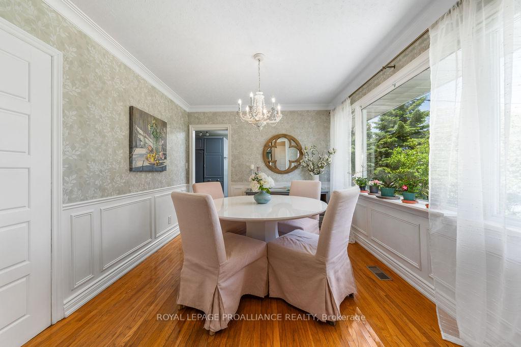 Photo 12 of 37 Bird Crescent, Belleville, Thurlow Ward — HOMEH