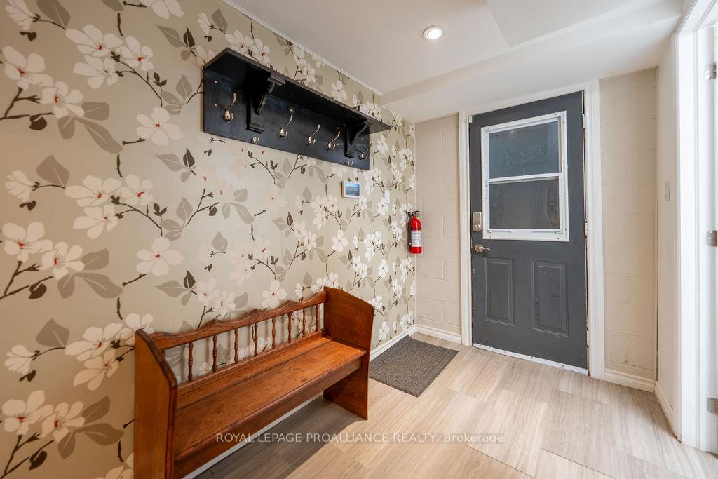 Photo 39 of 37 Bird Crescent, Belleville, Thurlow Ward — HOMEH