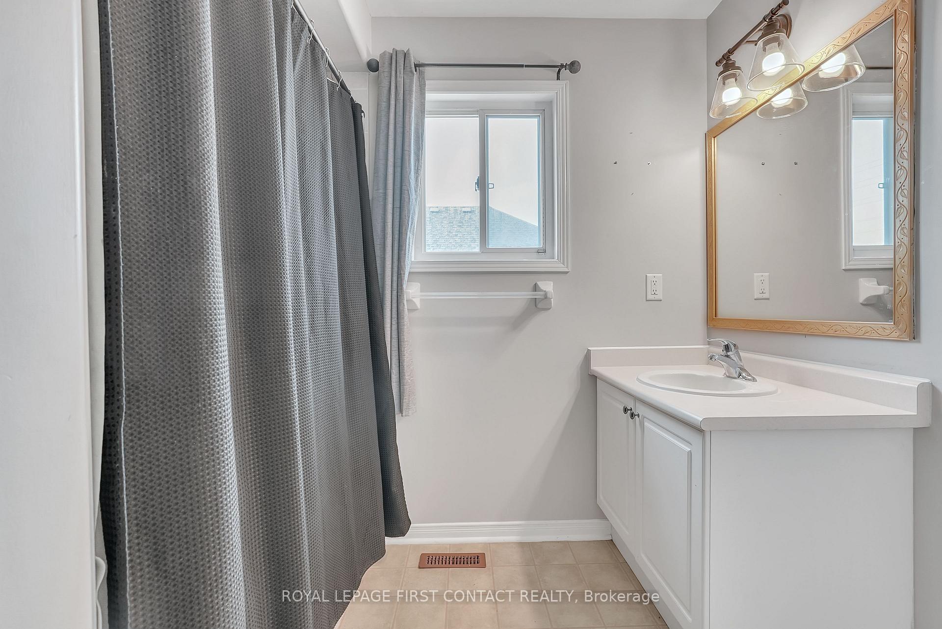 Photo 14 of Unit Upper, 81 Livingstone Street E, Barrie, East Bayfield — HOMEH