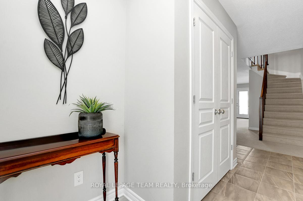 Photo 3 of 144 Wild Senna Way, Ottawa, Barrhaven - Longfields — HOMEH