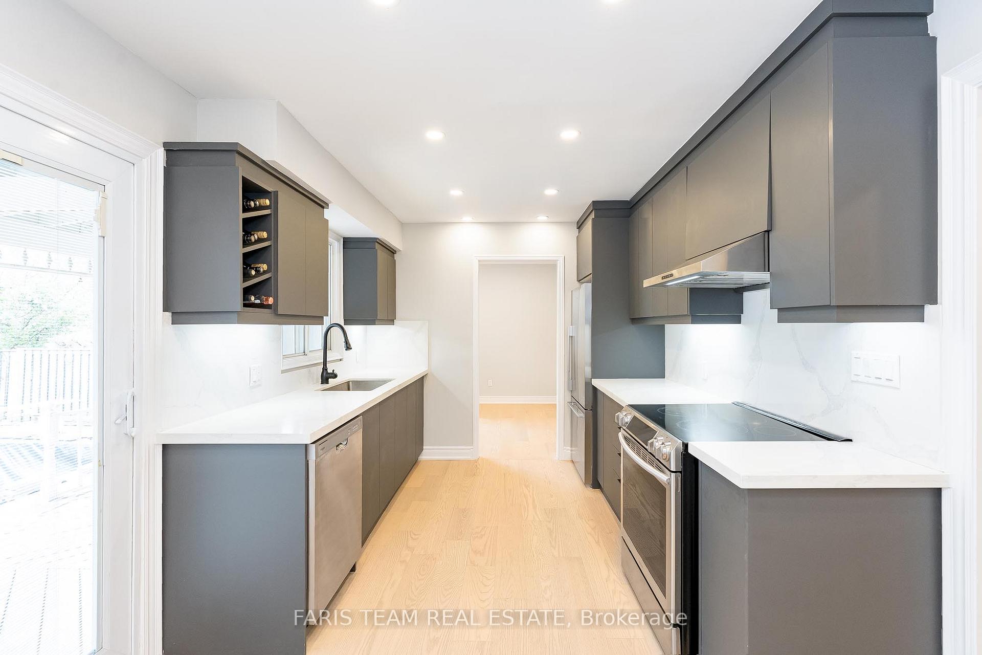 Photo 3 of 53 Varden Avenue, Barrie, Codrington — HOMEH