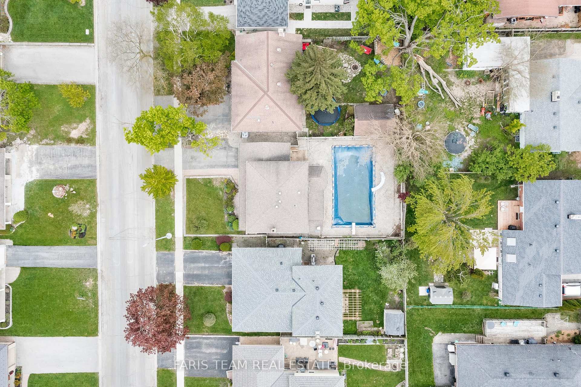 Photo 30 of 53 Varden Avenue, Barrie, Codrington — HOMEH