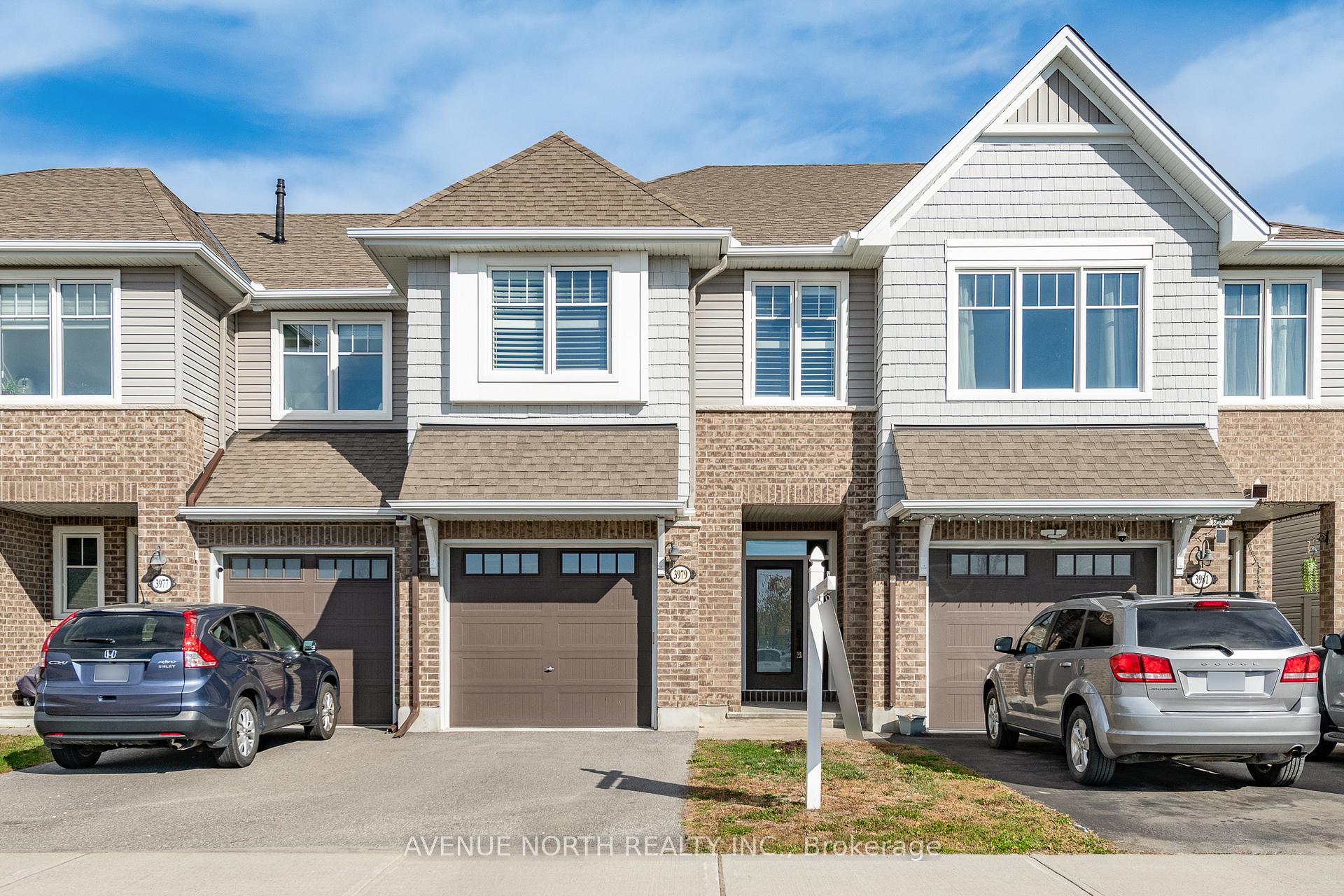 Photo 1 of 3979 Kelly Farm Drive, Ottawa, Blossom Park/Kemp Park/Findlay Creek — HOMEH