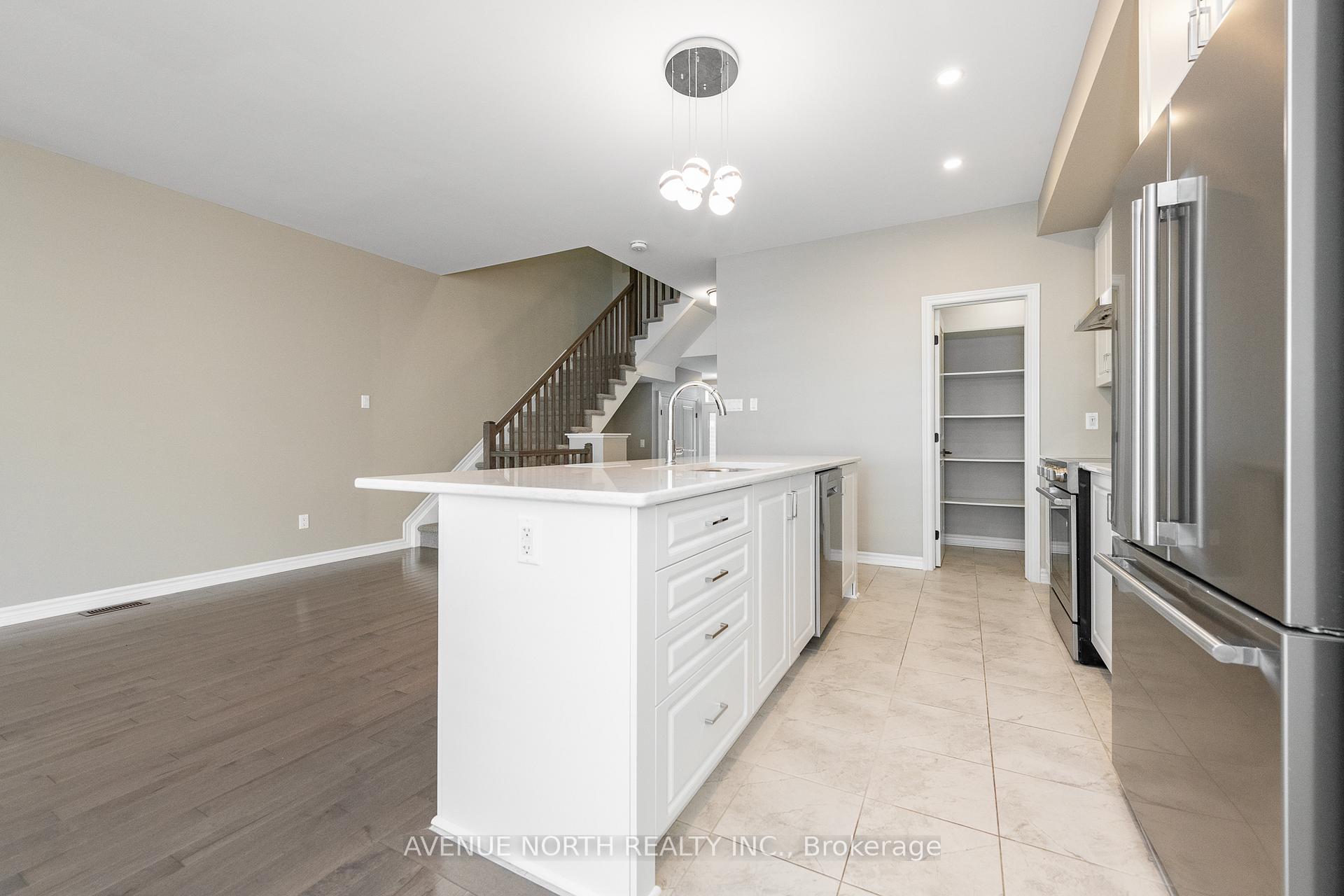 Photo 9 of 3979 Kelly Farm Drive, Ottawa, Blossom Park/Kemp Park/Findlay Creek — HOMEH