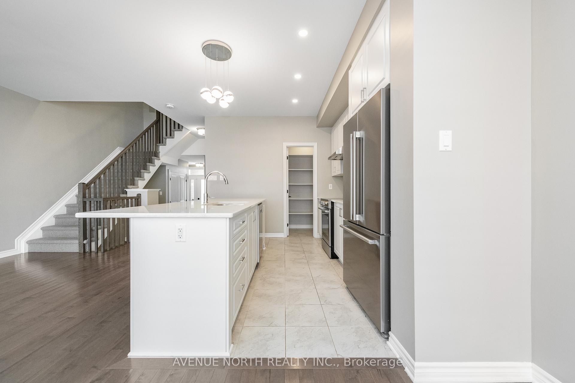 Photo 12 of 3979 Kelly Farm Drive, Ottawa, Blossom Park/Kemp Park/Findlay Creek — HOMEH