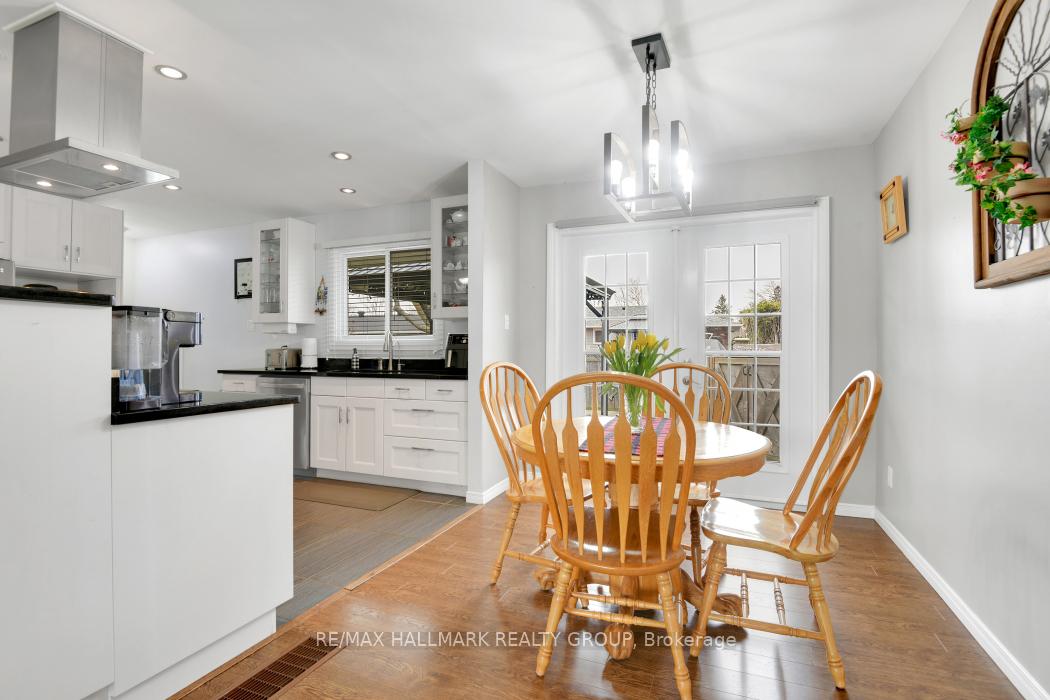 Photo 8 of 8 Orr Street, Ottawa, Barrhaven - Pheasant Run — HOMEH