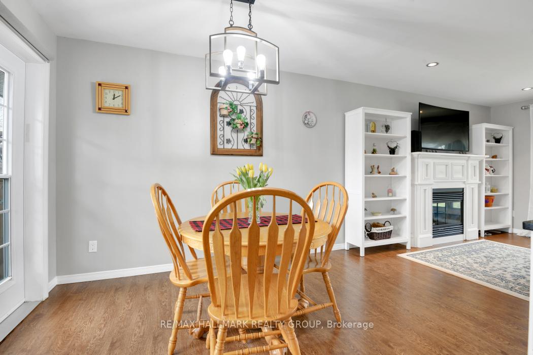 Photo 9 of 8 Orr Street, Ottawa, Barrhaven - Pheasant Run — HOMEH