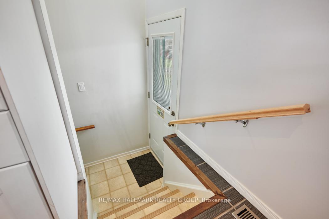 Photo 20 of 8 Orr Street, Ottawa, Barrhaven - Pheasant Run — HOMEH