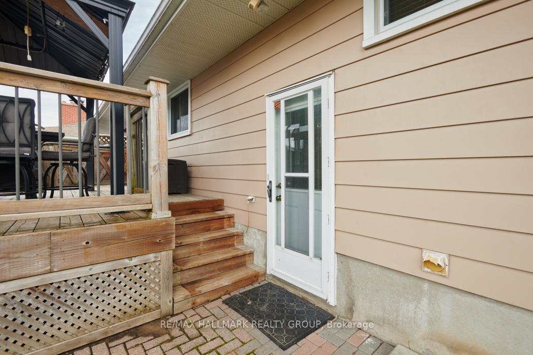 Photo 28 of 8 Orr Street, Ottawa, Barrhaven - Pheasant Run — HOMEH